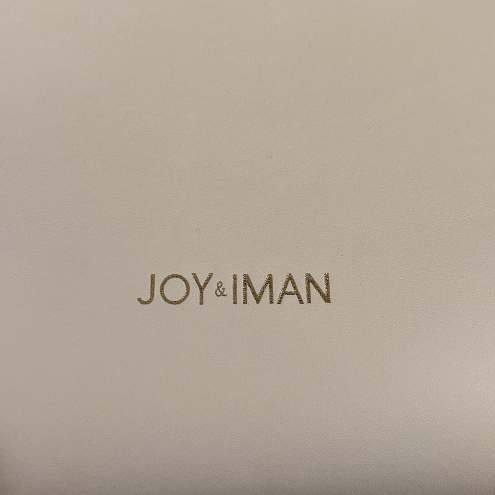 NEW! Joy & Iman White Tote - Picture 7 of 16